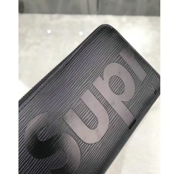 Official Brother Sam LV 19T1L0586 Bags 0817